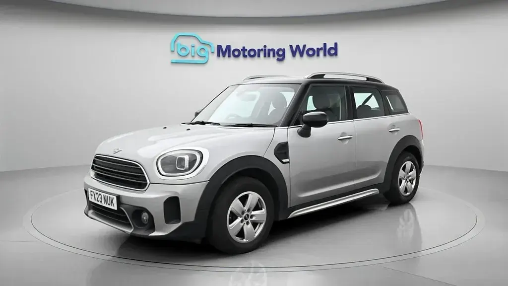 Używany Mini Cooper Countryman Classic 136 KM (100 kW) 2023 Srebrny SUV