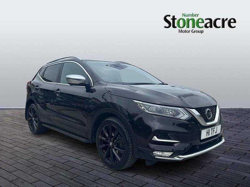 Black Used 2019 Nissan Qashqai Tekna+ SUV | £13,999 (Fair price) - Image 1/4