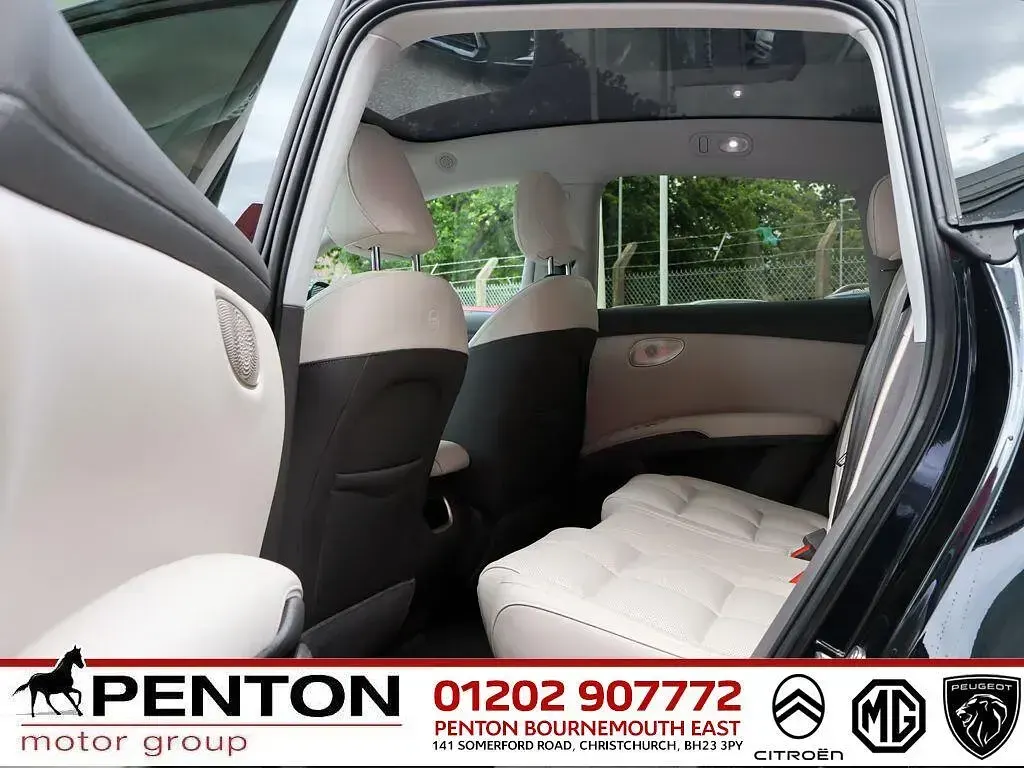 Used MG IM6 300 kW (408 HP) 2026 Black SUV
