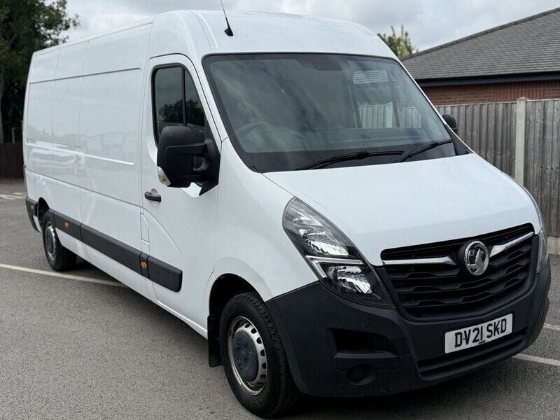 White Used 2021 Vauxhall Movano Edition Van | £12,500 (Good price) - Image 1/4