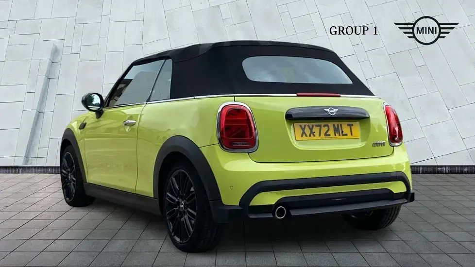 Usado Mini Cooper Exclusive 134 CV (98 kW) 2022 Amarillo Utilitario