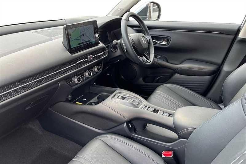 Diamond dust Used 2024 Honda ZR-V Advance SUV | £29,750 (A bit pricey) - Image 1/3