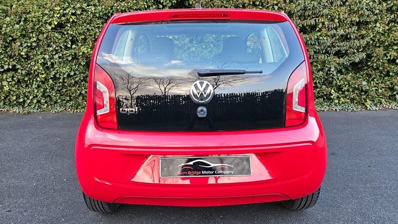 Used VW up! high up! 75 HP (55 kW) 2014 Red Hatchback