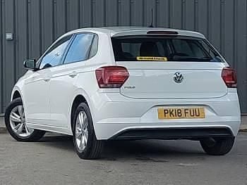 Used VW Polo SE 95 HP (69 kW) 2018 White Hatchback