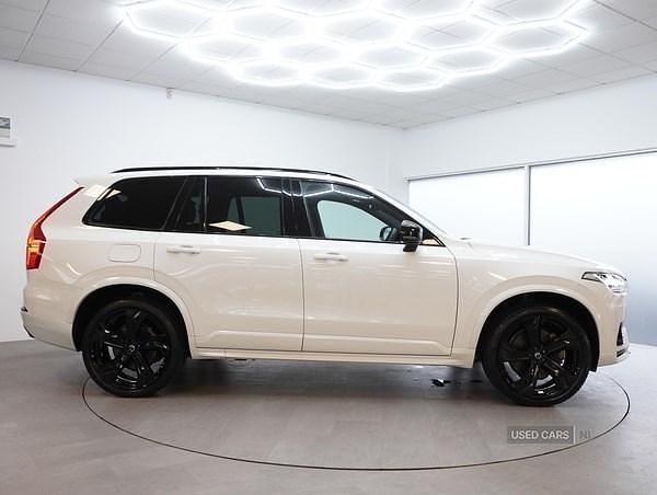 Used Volvo XC90 R-Design Pro 390 HP (286 kW) 2021 White SUV