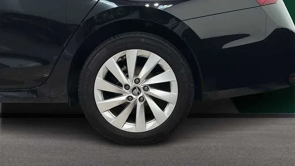 Used Skoda Octavia SE L 147 HP (108 kW) 2025 Black magic pearl effect Estate