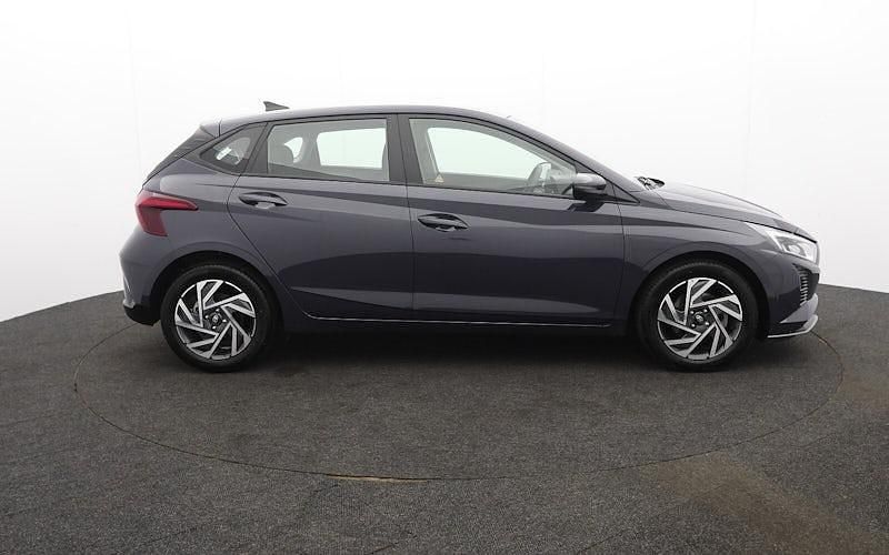 Used Hyundai i20 Advanced 101 HP (74 kW) 2024 Grey Hatchback