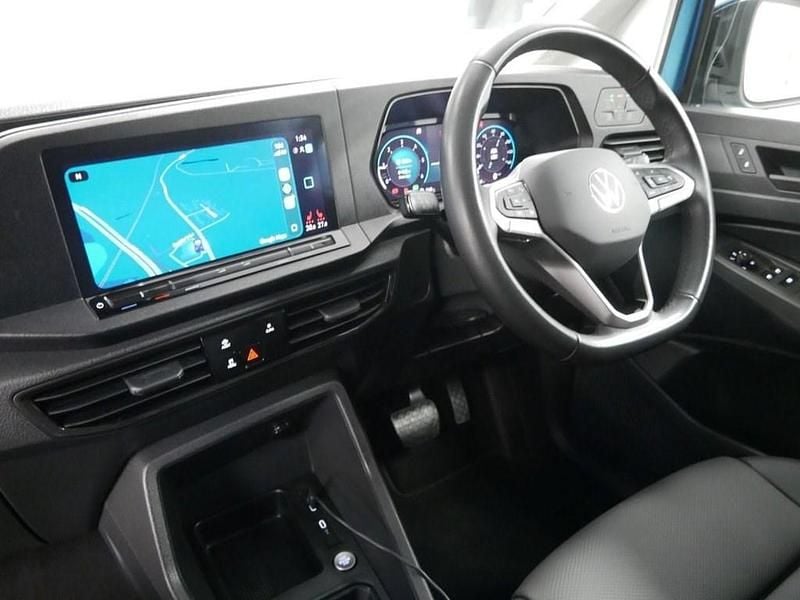 Used VW Caddy Maxi Pro 122 HP (89 kW) 2024 Blue MPV