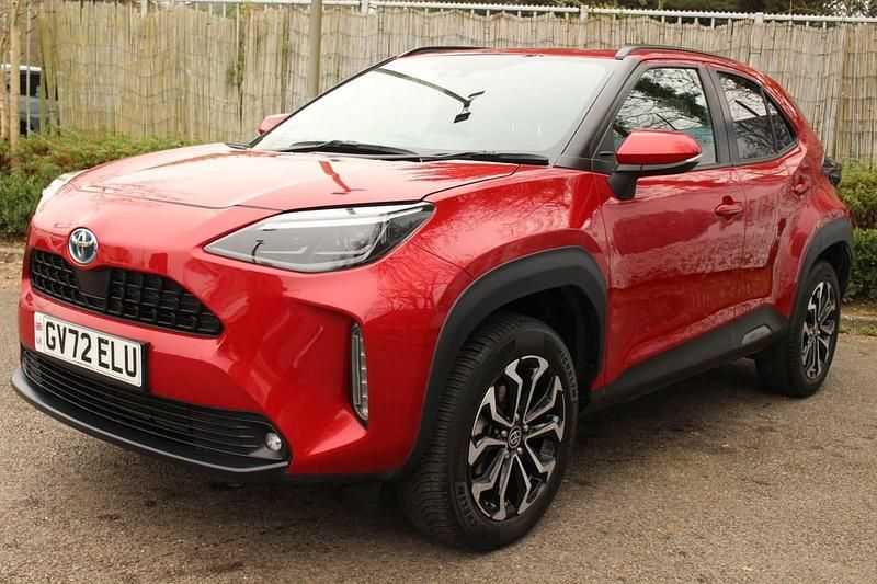 Used Toyota Yaris Hybrid Design 2022 Red Hatchback