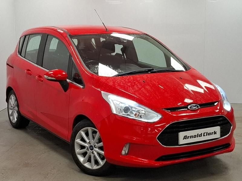 Red Used 2017 Ford B-MAX Titanium MPV | £7,998 (Fair price) - Image 1/4
