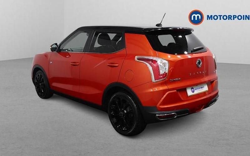Used Ssangyong (KGM) Tivoli 116 HP (85 kW) 2019 Orange SUV