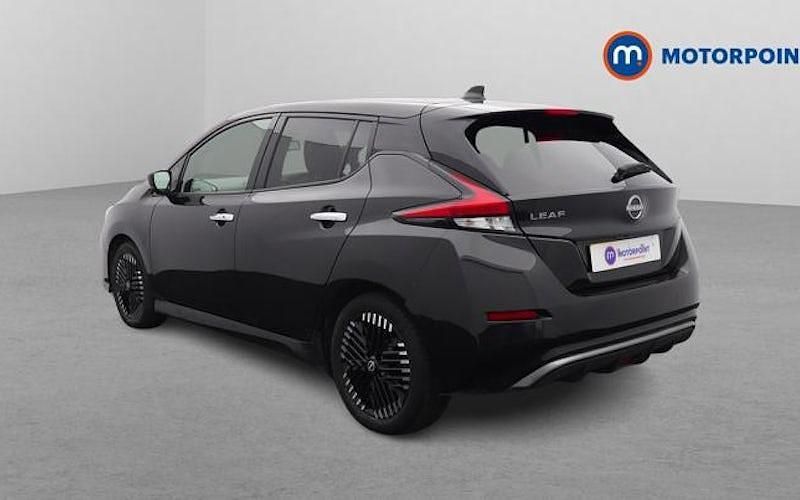 Used Nissan Leaf N-Connecta 110 kW (150 HP) 2025 Hatchback