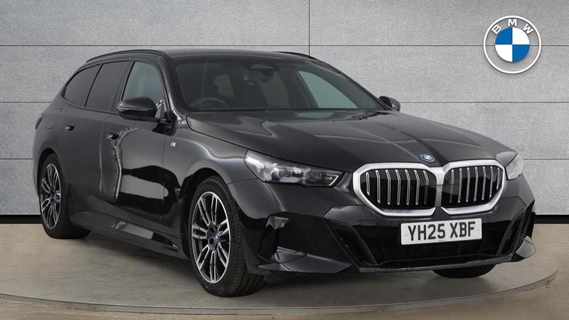 New BMW 530e M Sport 295 HP (216 kW) 2025 Black Estate
