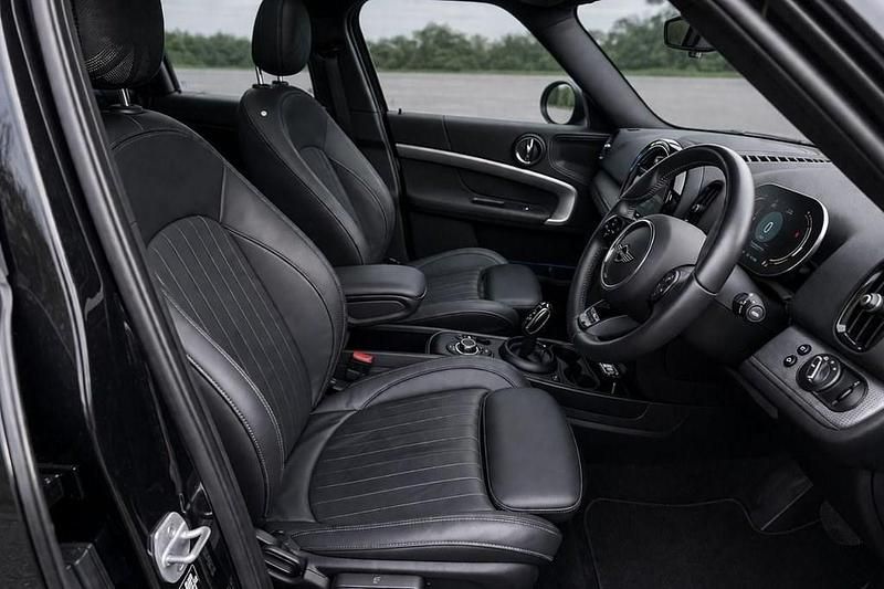 Used Mini Cooper Exclusive 136 HP (100 kW) 2022 Black Hatchback