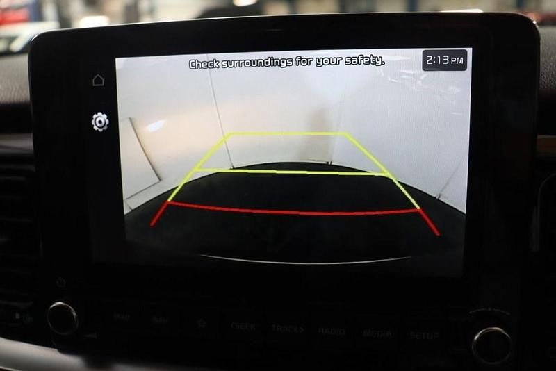 Used Kia Stonic GT-Line 100 HP (73 kW) 2024 Yellow SUV