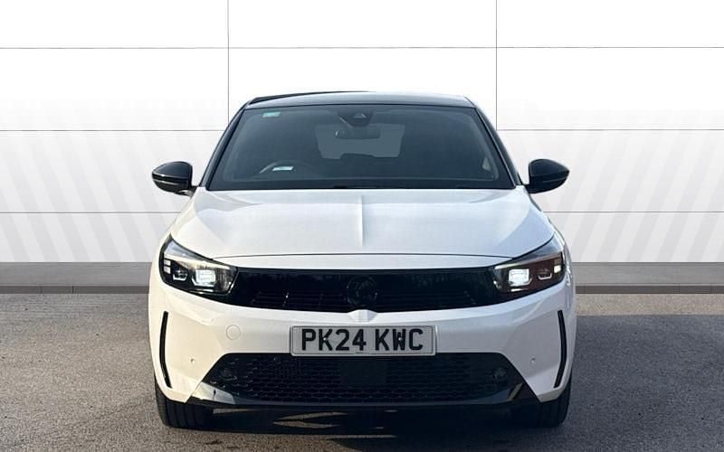 Used Vauxhall Corsa Ultimate 131 HP (96 kW) 2024 White Hatchback