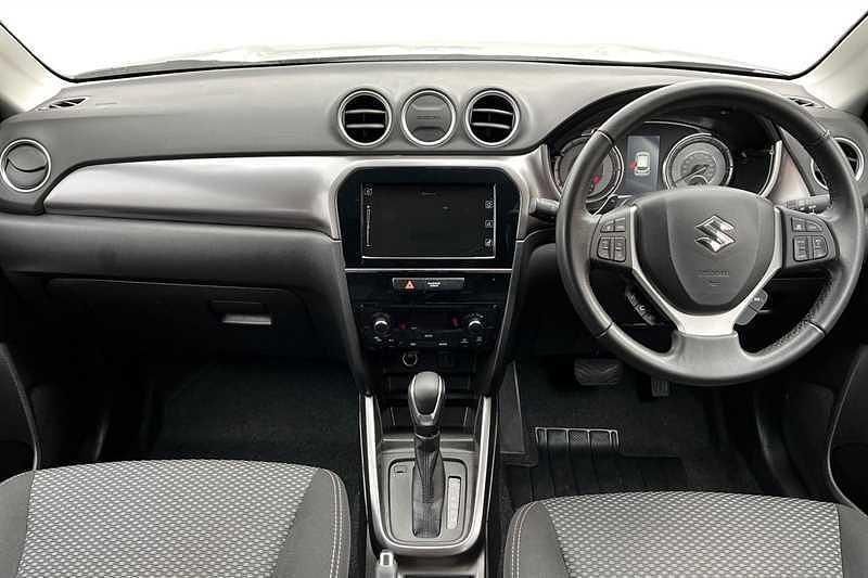 Used Suzuki Vitara SZ-T 116 HP (85 kW) 2022 Silky silver SUV