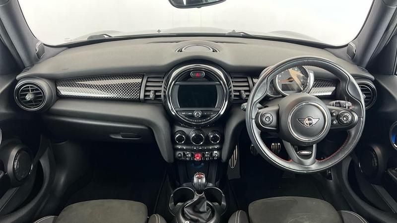 Used Mini Cooper S Sport 192 HP (141 kW) 2019 Grey Hatchback