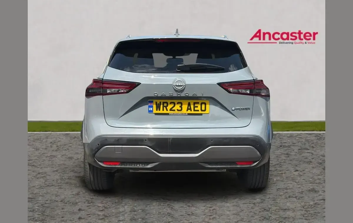 Used Nissan Qashqai Tekna 190 HP (139 kW) 2023 Grey SUV