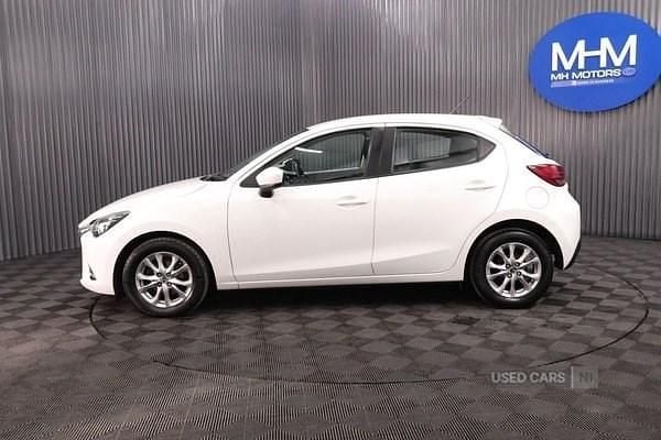 Used Mazda 2 2018 White Hatchback