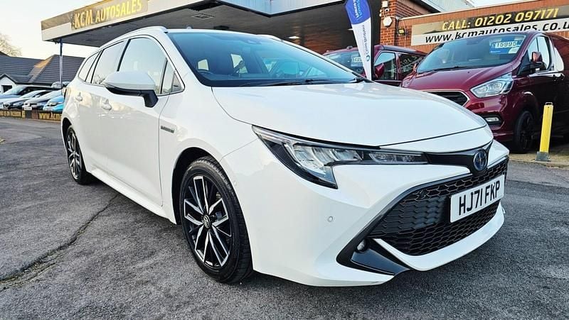 Used Toyota Corolla Design 2021 White Estate