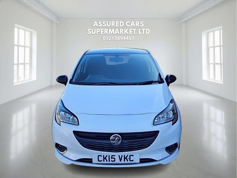 Used Vauxhall Corsa Edition 70 HP (51 kW) 2015 White Hatchback