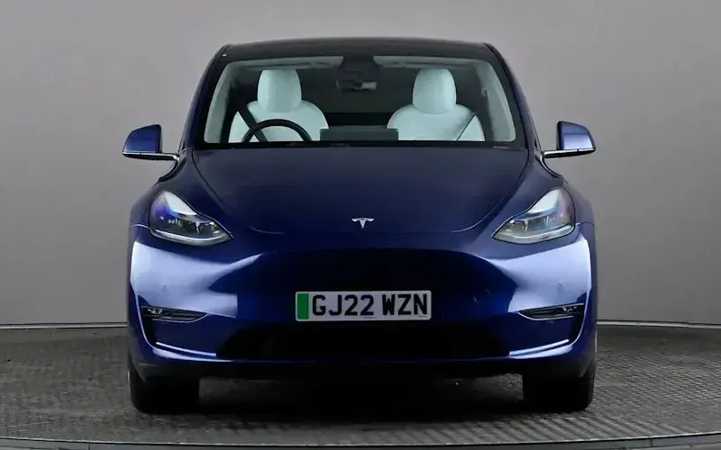 Używany Tesla Model Y Long Range AWD 286 kW (389 KM) 2025 SUV