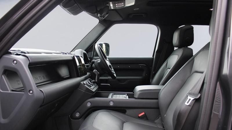 Image 3/4