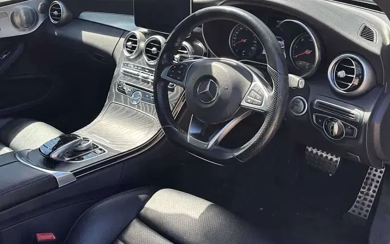 Used Mercedes C250 AMG line 204 HP (150 kW) 2017 Red Coupe