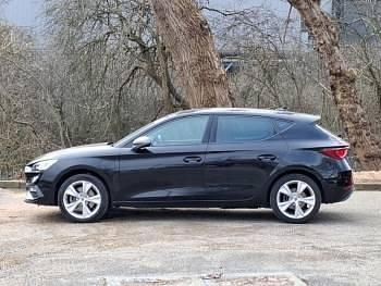 Used Seat Leon FR 204 HP (150 kW) 2024 Black Hatchback
