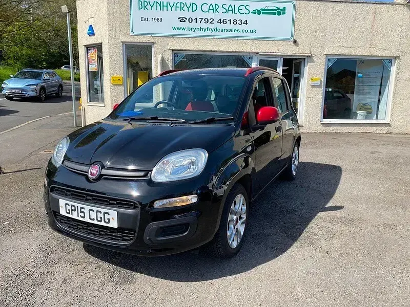 Used Fiat Panda Easy 69 HP (50 kW) 2015 Black Hatchback