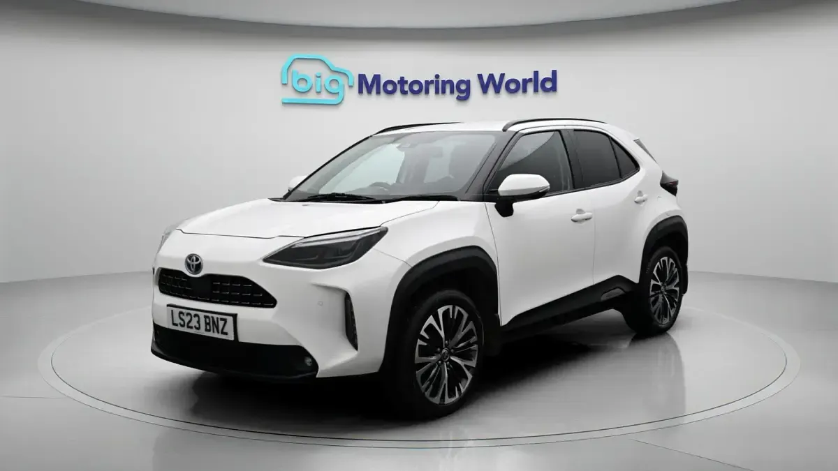 Used Toyota Yaris Hybrid 114 HP (83 kW) 2023