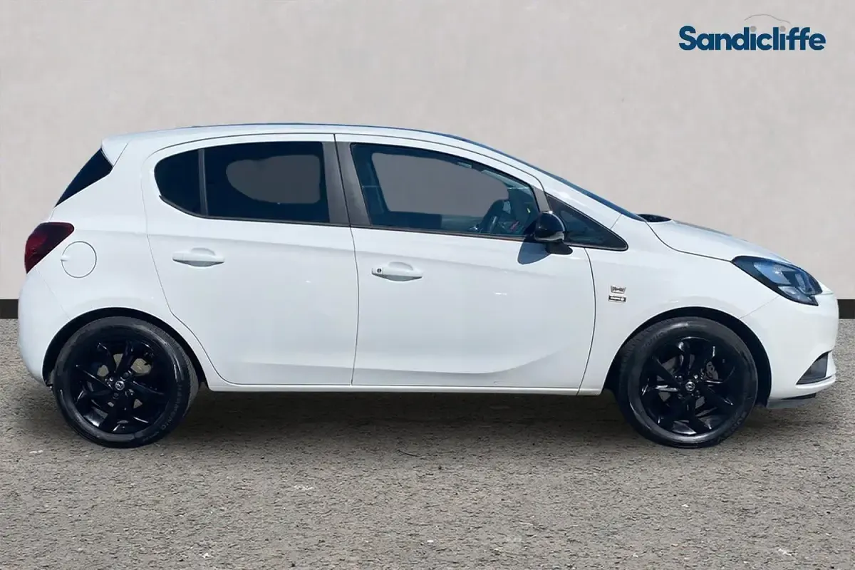 Used Vauxhall Corsa 75 HP (55 kW) 2019 White Hatchback