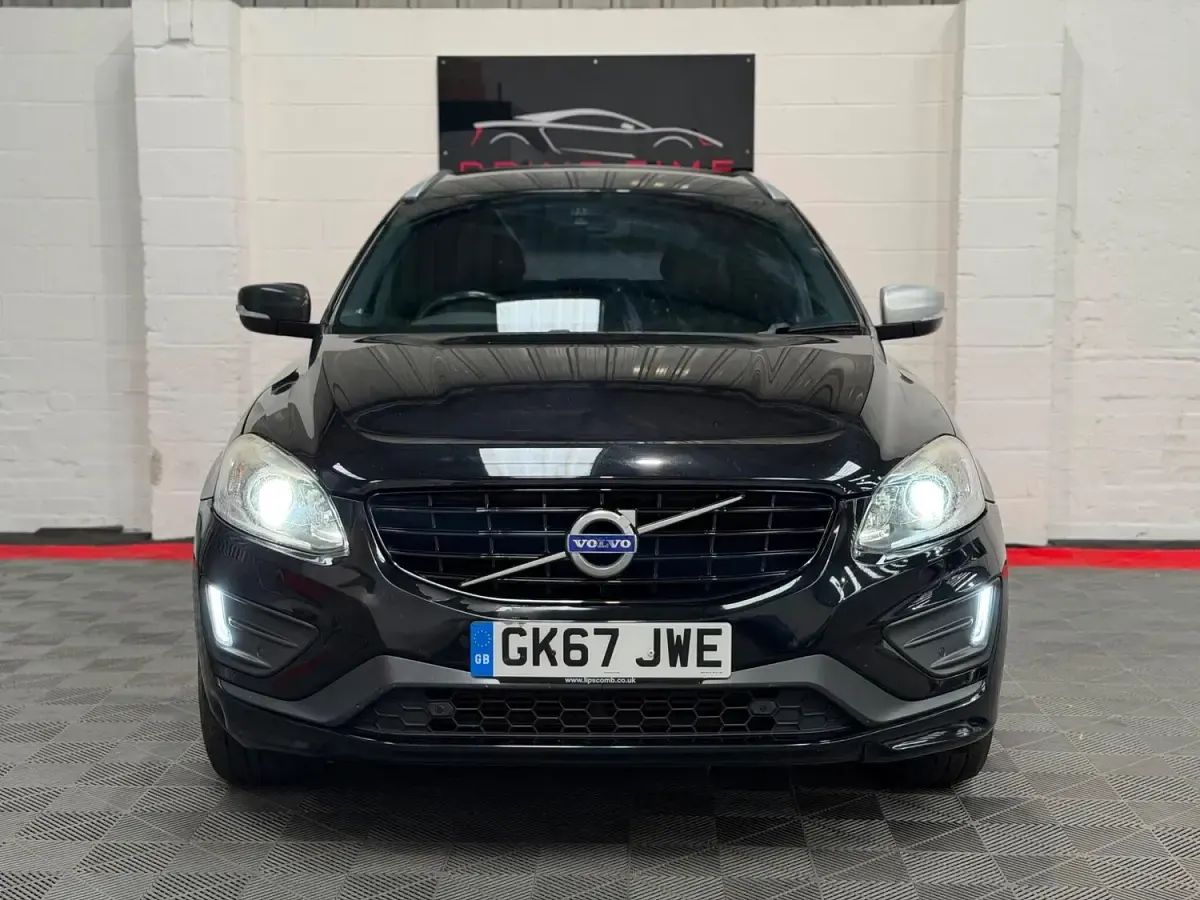 Used Volvo XC60 R-Design 2017 Black SUV