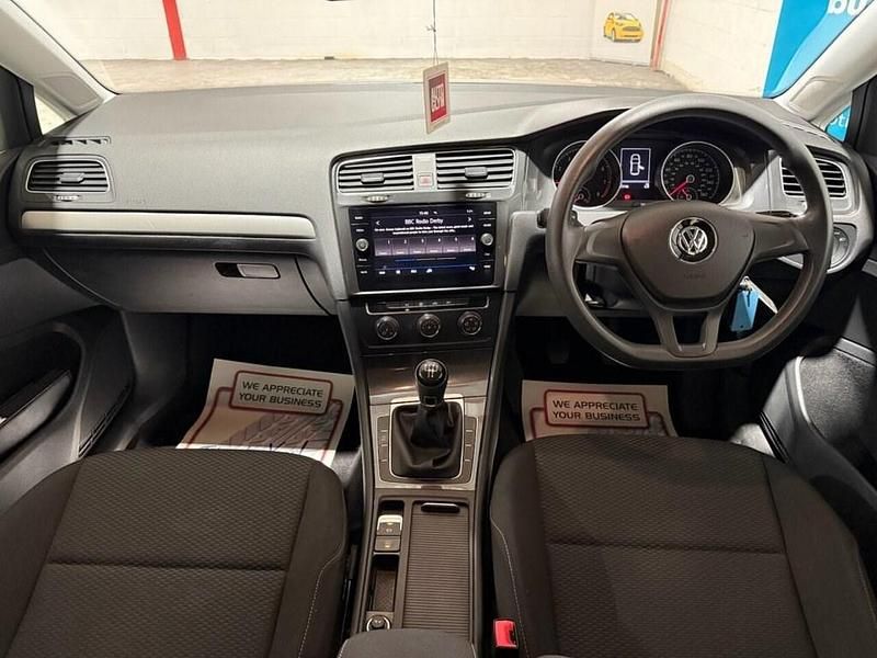 Used VW Golf VII S 85 HP (62 kW) 2017 Blue Hatchback