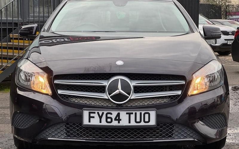 Used Mercedes A180 109 HP (80 kW) 2014 Purple Hatchback