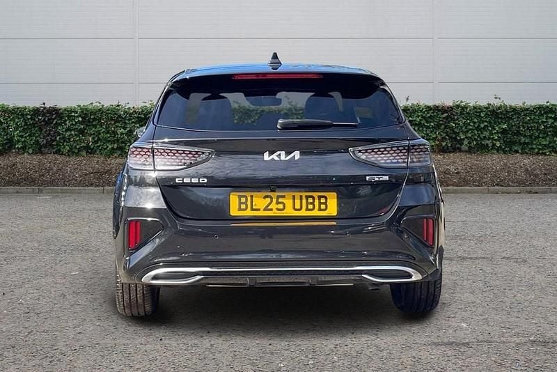 Used Kia Ceed GT-Line 138 HP (101 kW) 2025 Black Hatchback