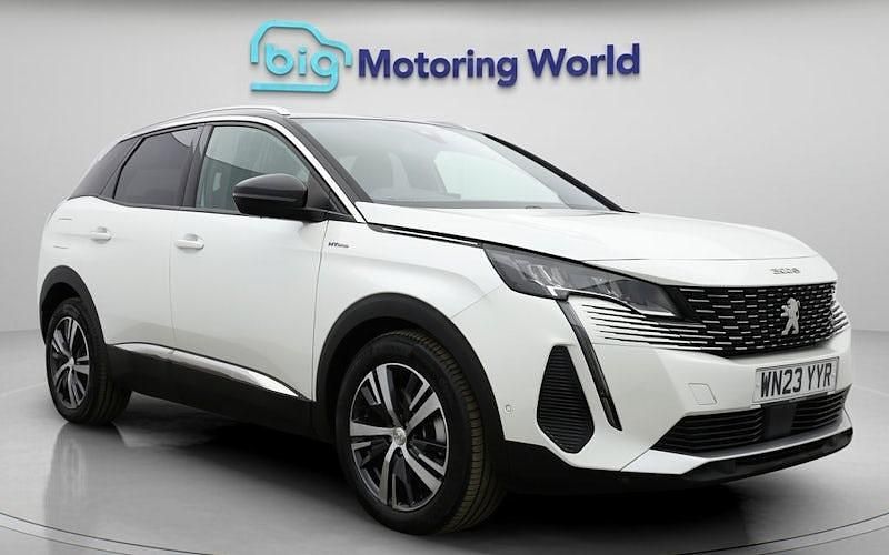 Used Peugeot 3008 Allure+ 300 HP (220 kW) 2023 White SUV