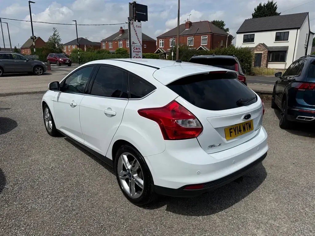 Used Ford Focus Titanium X 115 HP (84 kW) 2014 White Hatchback