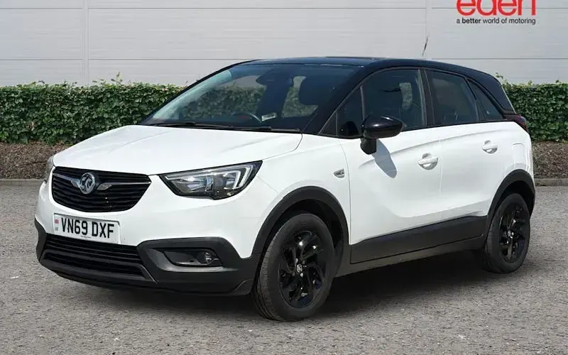 Used Vauxhall Crossland X S 110 HP (80 kW) 2019 White SUV