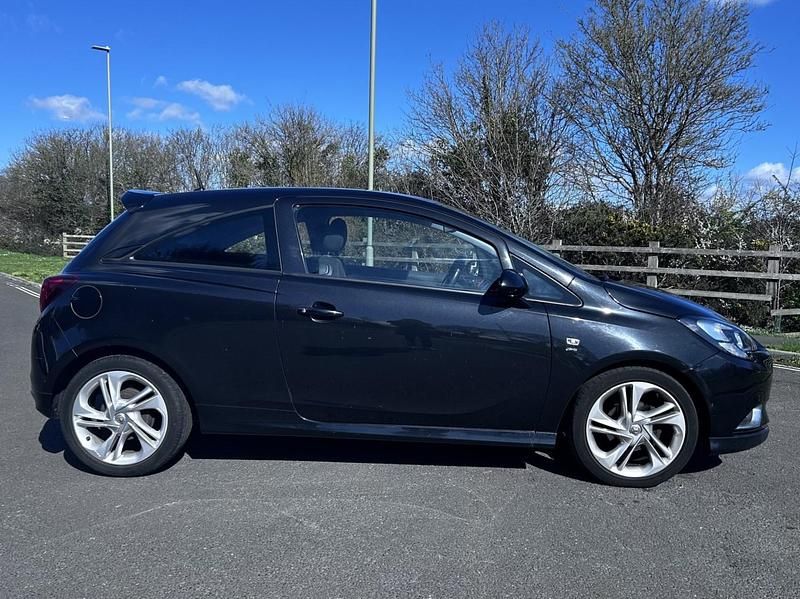 Second-hand Vauxhall Corsa SRi 70 CP (51 kW) 2015 Negru Hatchback