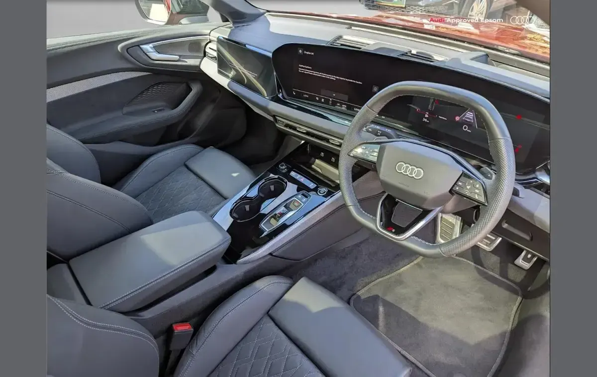Used Audi A5 Advanced 200 HP (147 kW) 2025 Red Sedan