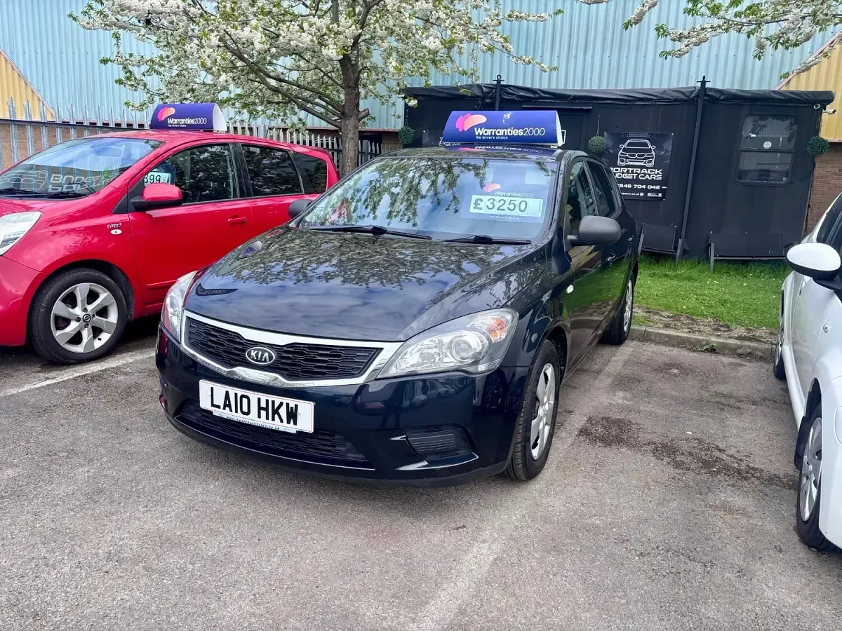 Used Kia Ceed 126 HP (92 kW) 2010 Black Hatchback