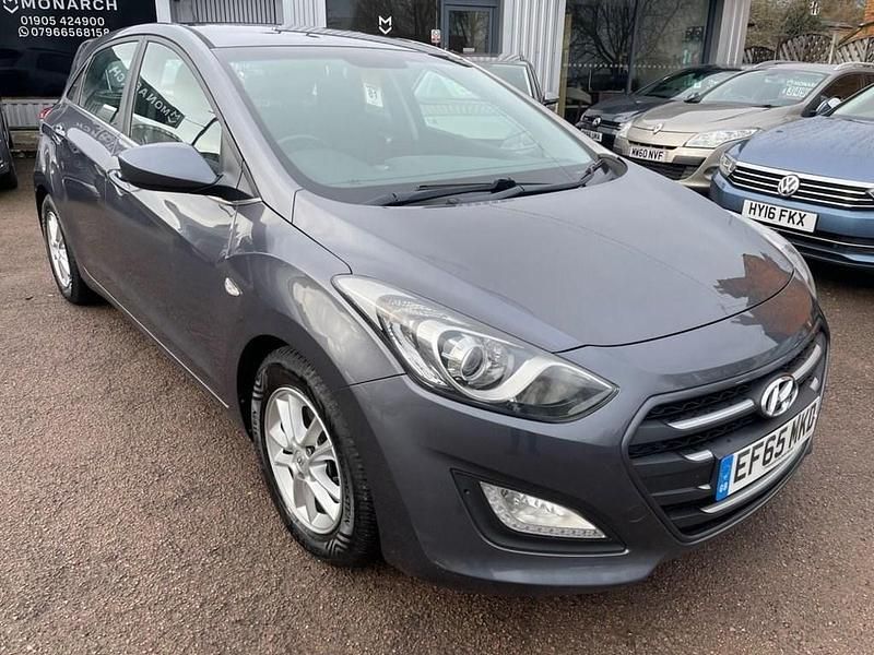 Used Hyundai i30 SE 110 HP (80 kW) 2015 Grey Hatchback