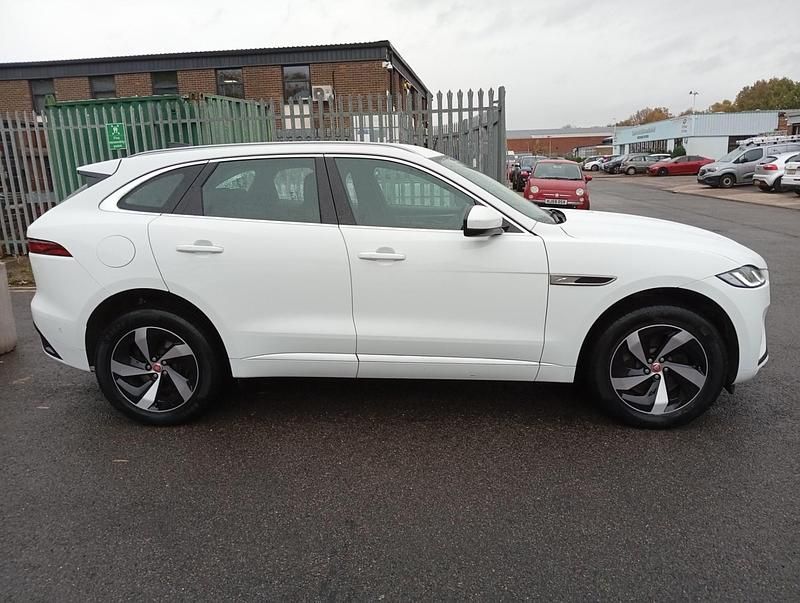 Used Jaguar F-Pace R-Dynamic 404 HP (297 kW) 2023 White SUV