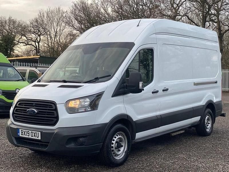 Used Ford Transit 105 HP (77 kW) 2019 White Van