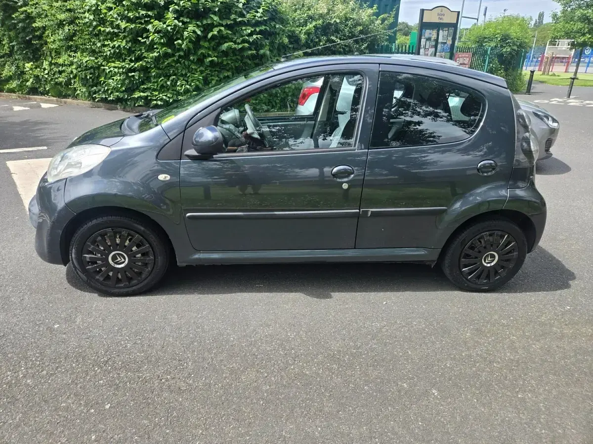 Used Citroën C1 68 HP (50 kW) 2006 Grey Hatchback