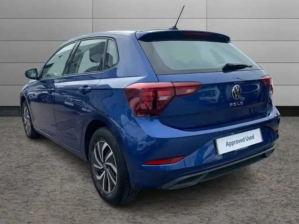 Used VW Polo Life 95 HP (69 kW) 2023 Blue Hatchback