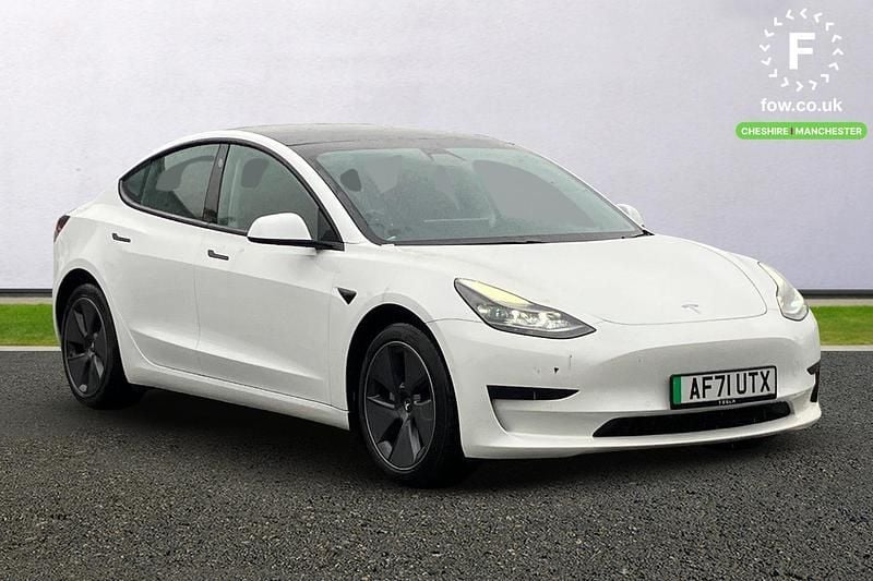 White Used 2021 Tesla Model 3 Standard Range Sedan | £16,799 (Fair price) - Image 1/3