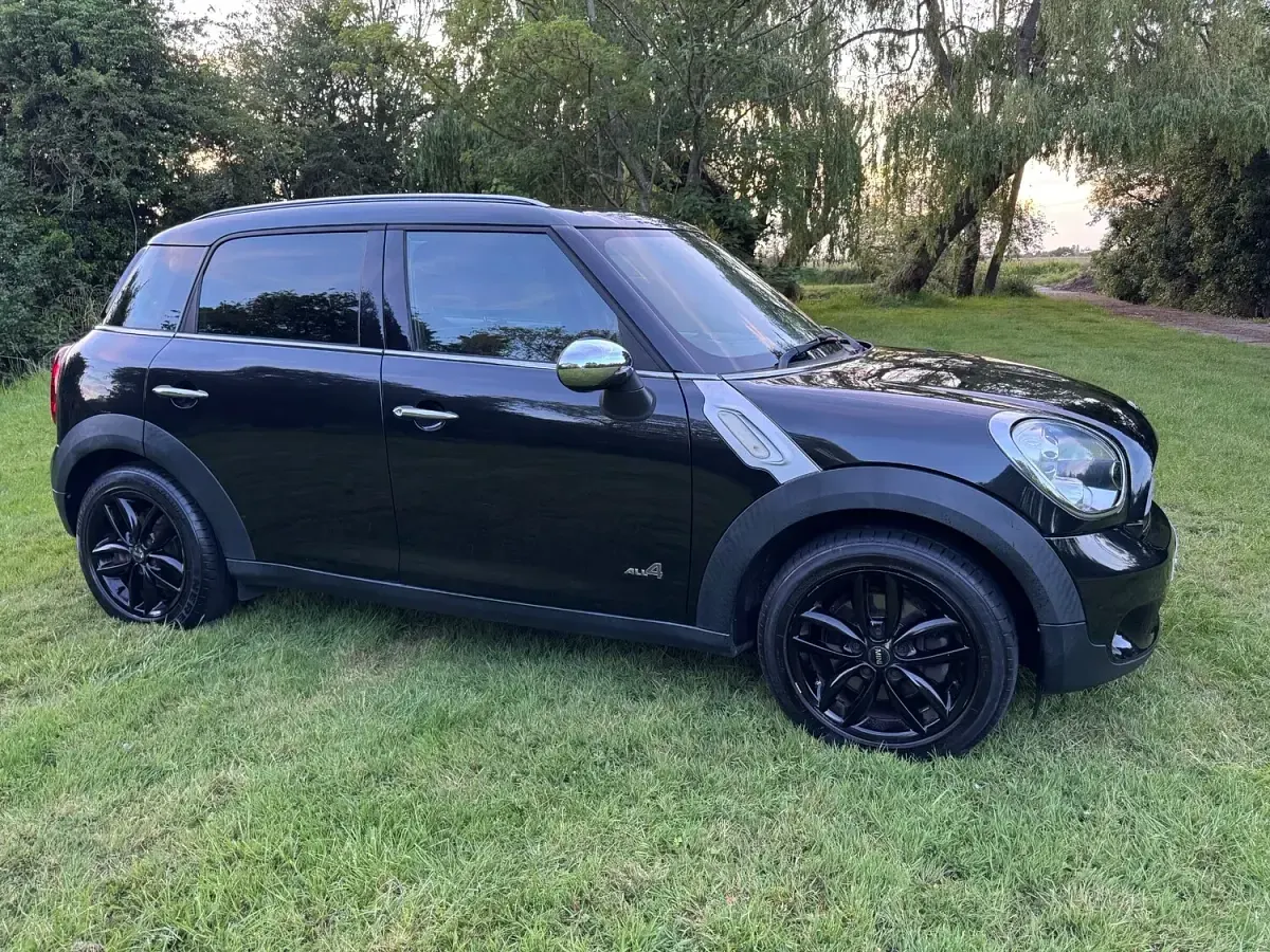 Used Mini Cooper D 2012 Black Hatchback